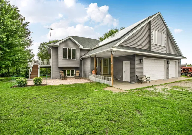 2nd image of 33381 743rd Ave, South Haven, MN 55382 | MLS# 7112954