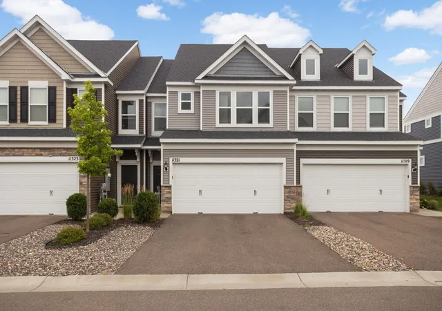 Photo 2 of Single family home for sale at 11321 Brookview Rd, Saint Paul, MN 55129 | MLS# 7112967 | Listing updated on 2026-09-02