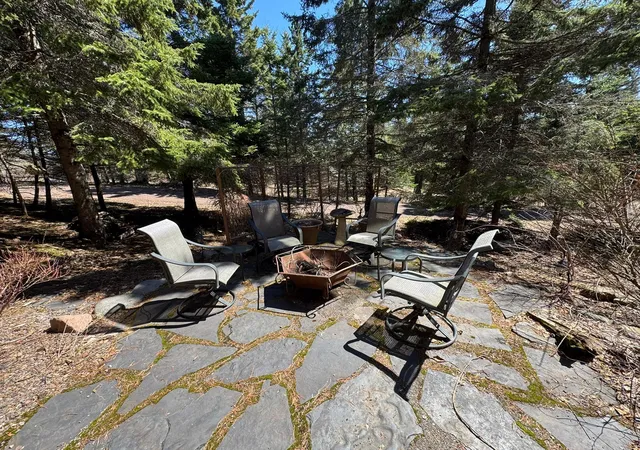 Photo 4 of Single family home for sale at 2472 Cliff View Cir, Two Harbors, MN 55616 | MLS# 7112972 | Listing updated on 2026-08-04