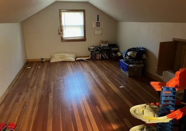 Photo 3 of Single family home for sale at 825 9th Avenue NE, Waseca, MN 56093 | MLS# 7112978 | Listing updated on 2026-08-18