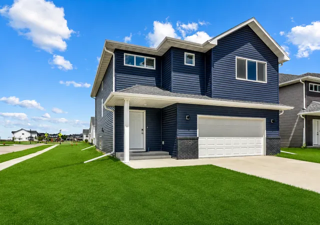 Photo 2 of Single family home for sale at 1154 60th Avenue W, West Fargo, ND 58078 | MLS# 7112993 | Listing updated on 2026-09-15