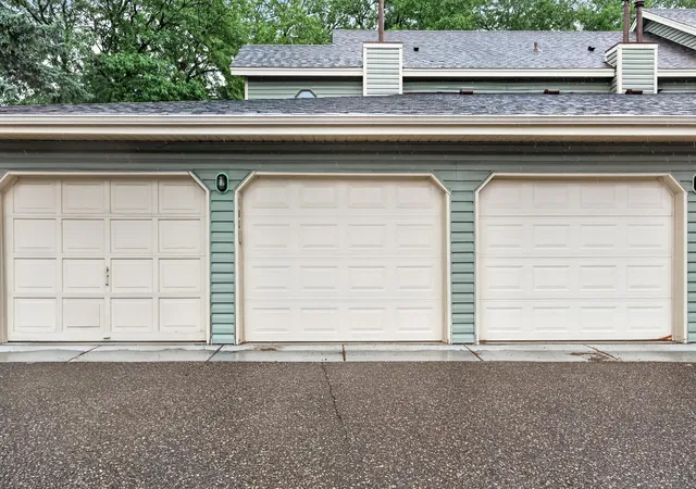Listing Photo 5 - Condo for sale in building located at 500 Etna St, Saint Paul, MN 55106 - Unit #102