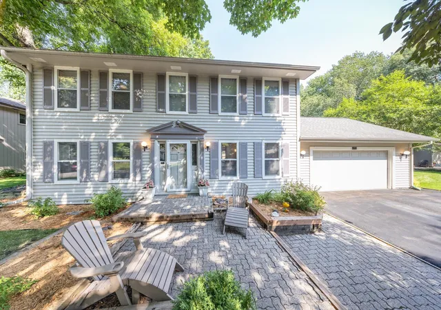 1st image of 6991 Raven Ct, Eden Prairie, MN 55346 | MLS# 7113045