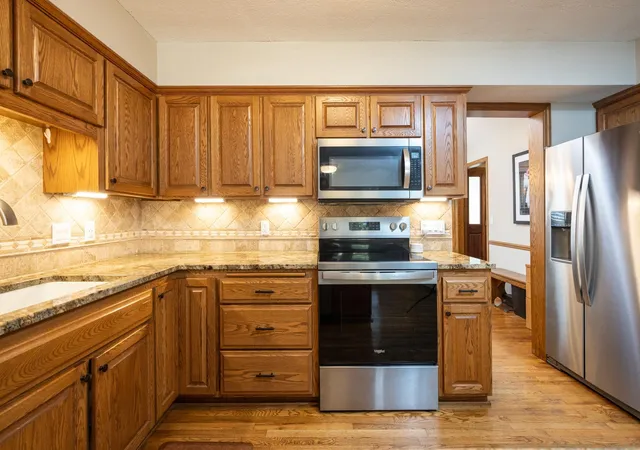 4th image of 6991 Raven Ct, Eden Prairie, MN 55346 | MLS# 7113045