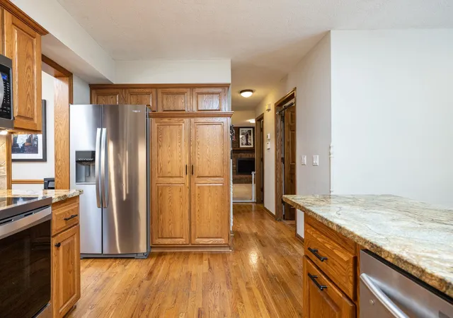 5th image of 6991 Raven Ct, Eden Prairie, MN 55346 | MLS# 7113045