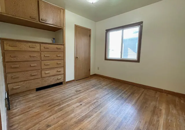 Photo 3 of House for sale at 918 Jefferson Ave, Albert Lea, MN 56007 | MLS# 7113049 | Listing updated on 2026-09-27