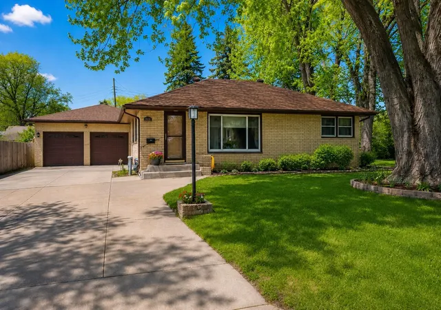 Photo 2 of Single family home for sale at 3632 Roosevelt St Ne, Minneapolis, MN 55418 | MLS# 7113123 | Listing updated on 2026-10-07