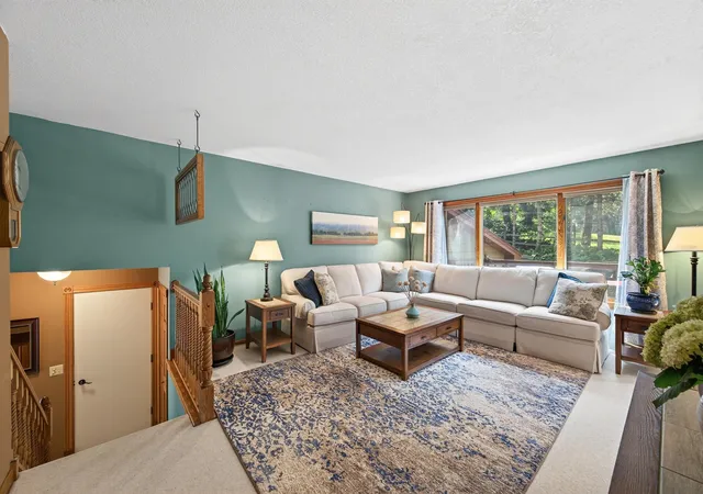 Photo 4 of Sale Pending at 1838 Kathryn Cir, Saint Paul, MN 55122 | MLS# 7113130 | Listing updated on 2026-08-19