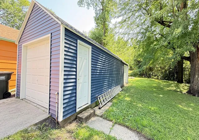 Photo 3 of Single family home for sale at 143 Washington St, Granite Falls, MN 56241 | MLS# 7113138 | Listing updated on 2026-07-22