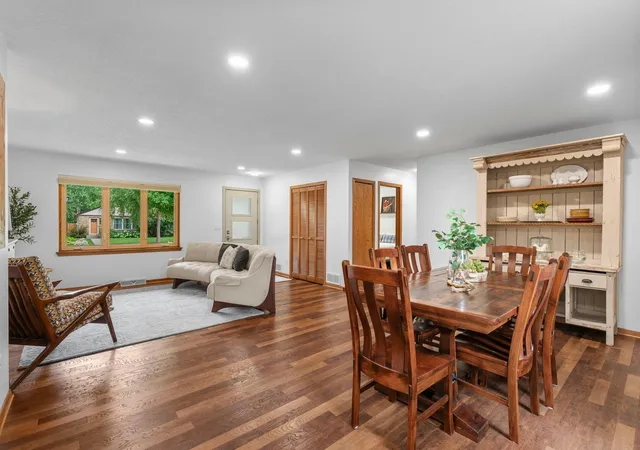 Photo 4 of Sale Pending at 1347 Mackubin St, Saint Paul, MN 55117 | MLS# 7113148 | Listing updated on 2026-08-07