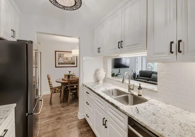 Photo 2 of Sale Pending at 1729 6th Street Ne #9, Minneapolis, MN 55413 | MLS# 7113149 | Listing updated on 2026-08-27