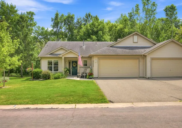 3rd image of 27732 Woodland Dr, Chisago City, MN 55013 | MLS# 7113155