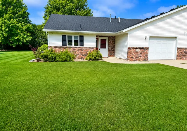 Photo 1 of Townhouse for sale at 2608 10th Street Sw, Willmar, MN 56201 | MLS# 7113156 | Listing updated on 2026-08-19