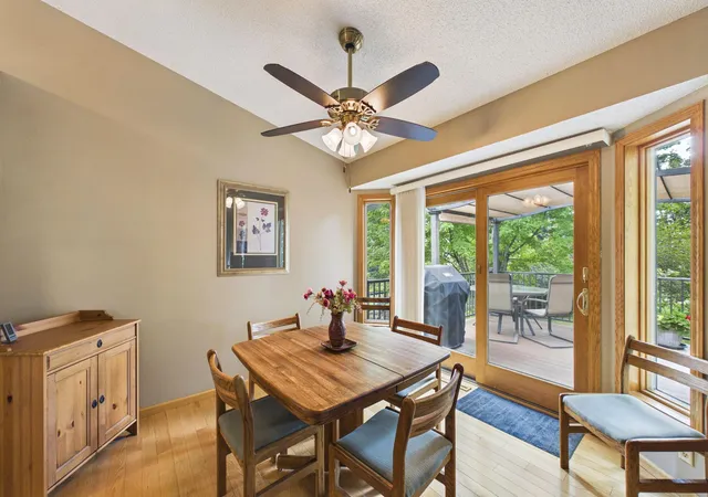 5th image of 739 Kirche Hill Dr, Carver, MN 55315 | MLS# 7113157