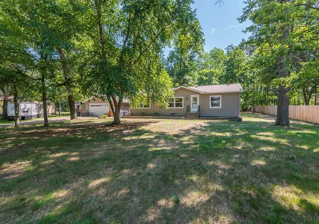 1st image of 14060 Inglewood Dr, Baxter, MN 56425 | MLS# 7113165