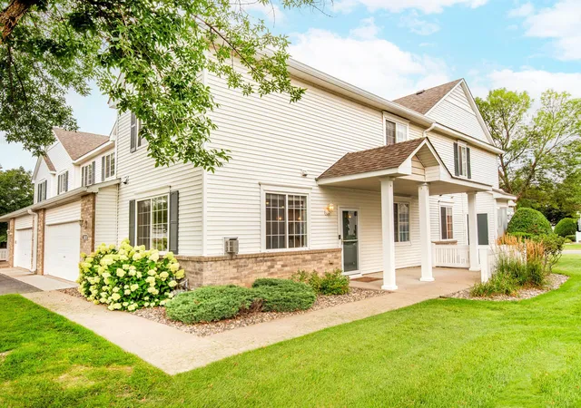 1st image of 11011 Oak Grove Cir #B, Saint Paul, MN 55129 | MLS# 7113167