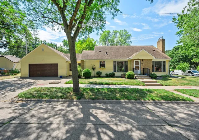 Photo 1 of Sale Pending at 4366 Thomas Ave N, Minneapolis, MN 55412 | MLS# 7113194 | Listing updated on 2026-09-29