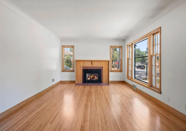 Photo 3 of Sale Pending at 4366 Thomas Ave N, Minneapolis, MN 55412 | MLS# 7113194 | Listing updated on 2026-09-29