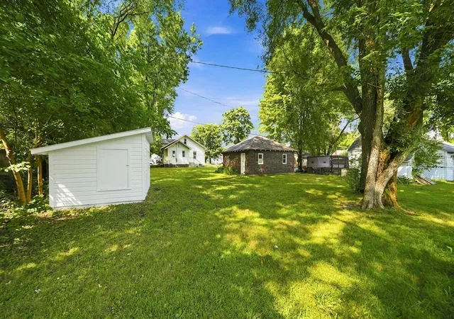 Photo 4 of Sale Pending at 19 12th Street NE, Faribault, MN 55021 | MLS# 7113199 | Listing updated on 2026-08-24