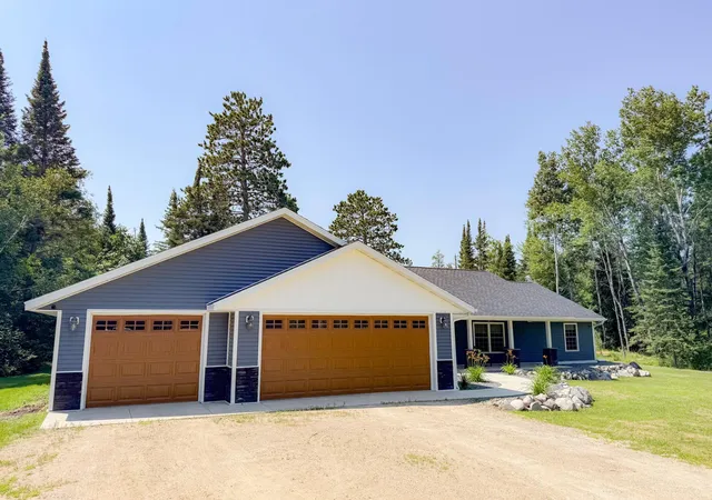 Photo 3 of Single family home for sale at 12968 Edgewater Rd Nw, Bemidji, MN 56601 | MLS# 7113239 | Listing updated on 2026-08-20