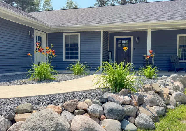 Photo 3 of Single family home for sale at 12968 Edgewater Rd NW, Bemidji, MN 56601 | MLS# 7113239 | Listing updated on 2026-08-20