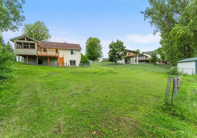 Photo 4 of Sale Pending at 1242 Myrtle St N, Saint Paul, MN 55119 | MLS# 7113245 | Listing updated on 2026-09-06