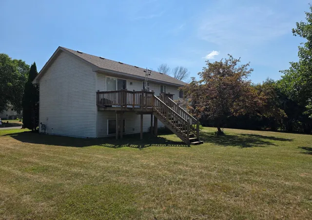2nd image of 25782 Goldfinch Ave, Wyoming, MN 55092 | MLS# 7113306