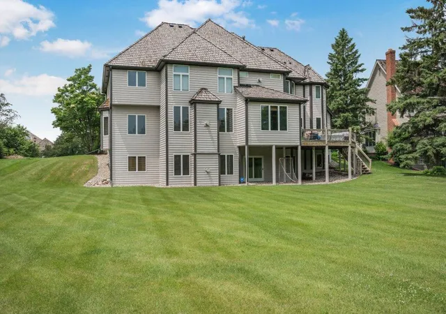 5th image of 10451 White Tail Xing, Eden Prairie, MN 55347 | MLS# 7113323