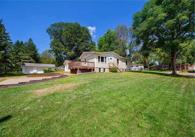 2nd image of 2234 3rd Ave Nw, Owatonna, MN 55060 | MLS# 7113332