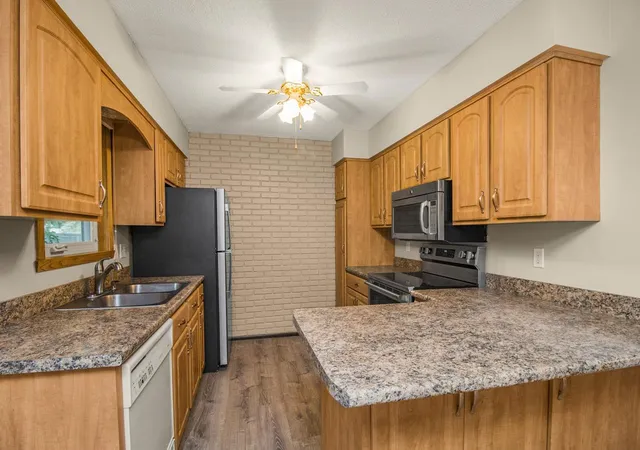 5th image of 1388 Amaryllis Ln, Eagan, MN 55123 | MLS# 7113385