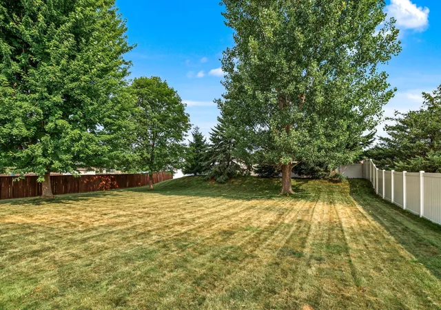 Photo 2 of Single family home for sale at 5811 191st Street W, Farmington, MN 55024 | MLS# 7113387 | Listing updated on 2026-10-08