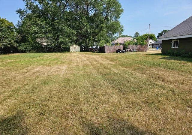 Photo 1 of Sale Pending at 205 5th Avenue Nw, Barnesville, MN 56514 | MLS# 7113407 | Listing updated on 2026-08-31