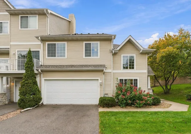 Single family home for sale at 556 Willoughby Way W, Hopkins, MN 55305 | MLS# 7113452