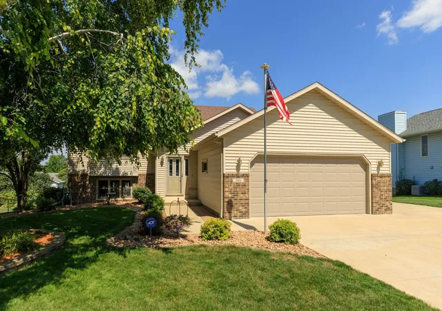 Photo 1 of Sale Pending at 3401 Arbor Dr Nw, Rochester, MN 55901 | MLS# 7113454 | Listing updated on 2026-09-03