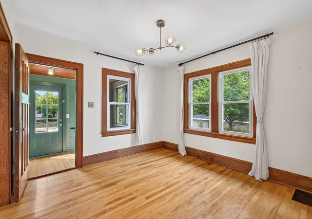 Photo 3 of Sale Pending at 4515 44th Avenue S, Minneapolis, MN 55406 | MLS# 7113473 | Listing updated on 2026-09-06