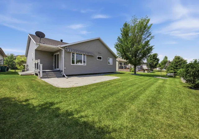 Photo 3 of Sale Pending at 216 30th Avenue E, West Fargo, ND 58078 | MLS# 7113514 | Listing updated on 2026-08-28