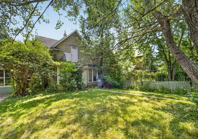 14th image of 2317 W 4th Street, Duluth, MN 55806 | MLS# 7113530