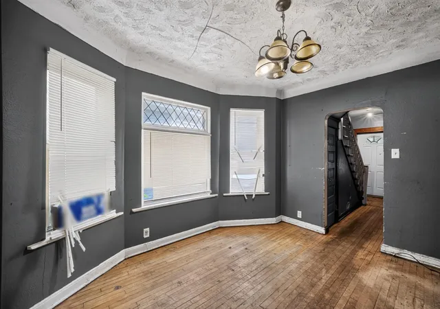 4th image of 2317 W 4th Street, Duluth, MN 55806 | MLS# 7113530