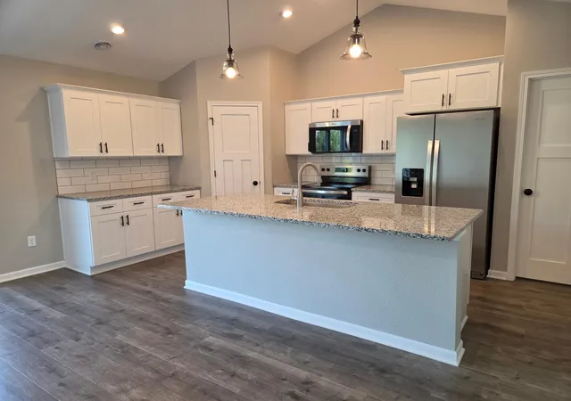 Photo 4 of Single family home for sale at 286 Three Lakes Dr, Madison Lake, MN 56063 | MLS# 7113540 | Listing updated on 2026-09-03