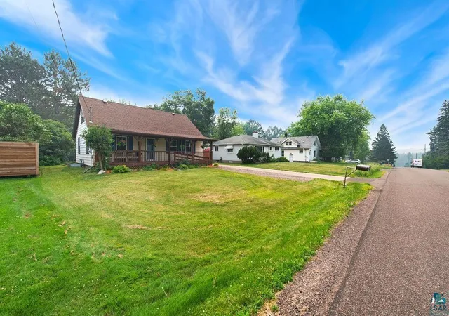 2nd image of 220 E Locust St, Duluth, MN 55811 | MLS# 7113563
