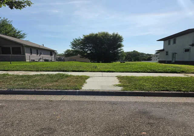 Photo 1 of Land for sale at 1722 Thomas Ave N, Minneapolis, MN 55411 | MLS# 7113574 | Listing updated on 2026-07-21
