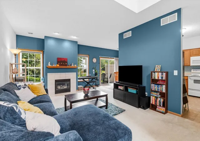 1st image of 906 Village Pkwy, Circle Pines, MN 55014 | MLS# 7113580