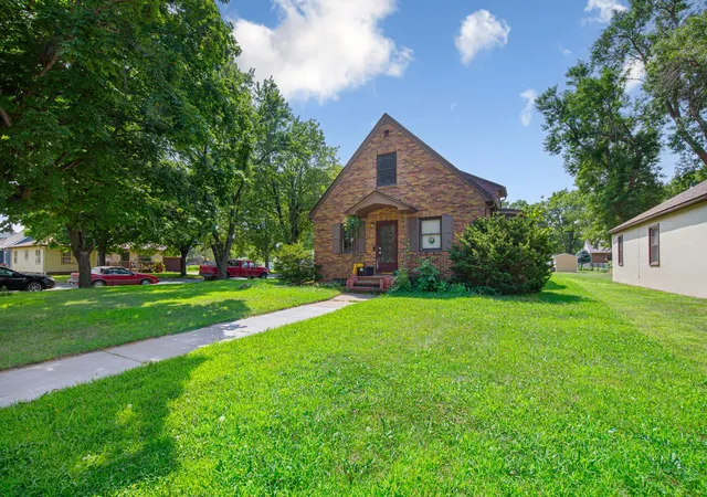 Photo 2 of Single family home for sale at 116 E Clinton St, Arlington, MN 55307 | MLS# 7113587 | Listing updated on 2026-08-13