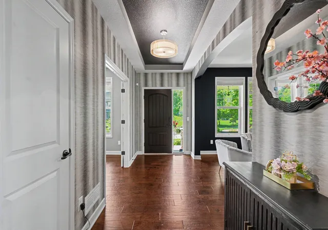 Photo 4 of Single family home for sale at 5310 Black Oaks Ln N, Minneapolis, MN 55446 | MLS# 7113592 | Listing updated on 2026-08-26