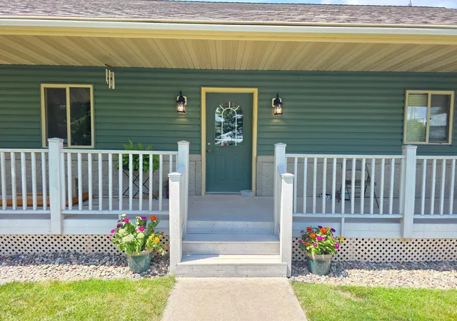 Photo 3 of Sale Pending at 5831 51st Street NE, Rochester, MN 55906 | MLS# 7113603 | Listing updated on 2026-09-04