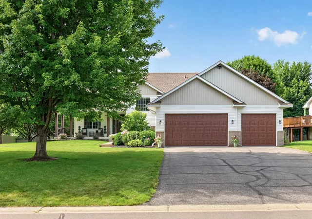 1st image of 3170 199th St W, Farmington, MN 55024 | MLS# 7113611