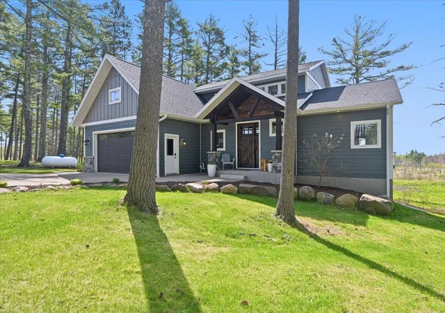 Photo 1 of Single family home for sale at 1774 Highway 2, Two Harbors, MN 55616 | MLS# 7113644 | Listing updated on 2026-08-24