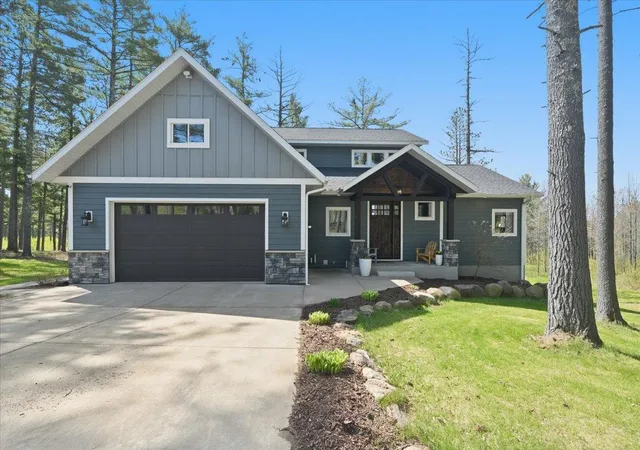 Photo 3 of Single family home for sale at 1774 Highway 2, Two Harbors, MN 55616 | MLS# 7113644 | Listing updated on 2026-08-24