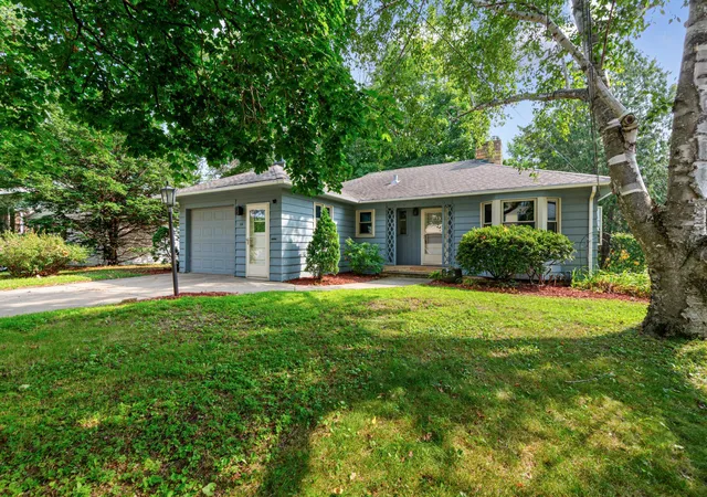 Photo 1 of Sale Pending at 114 14th Street Ne, Rochester, MN 55906 | MLS# 7113684 | Listing updated on 2026-09-21