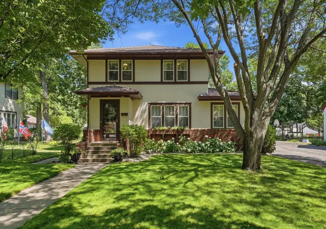 2nd image of 1115 Douglas St, Alexandria, MN 56308 | MLS# 7113686